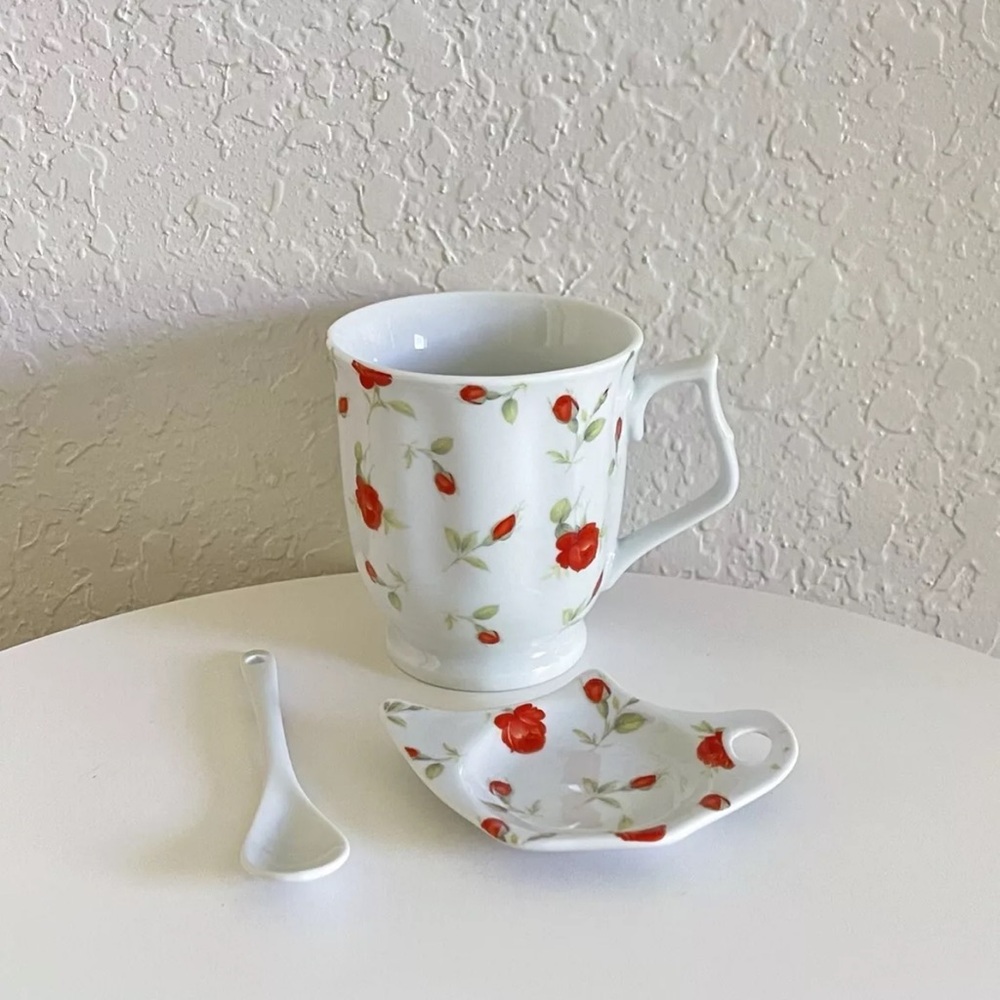 3pc Tea Set Includes Tea Bag Holder, Mug, Stirring Spoon w/Poppy Floral Design